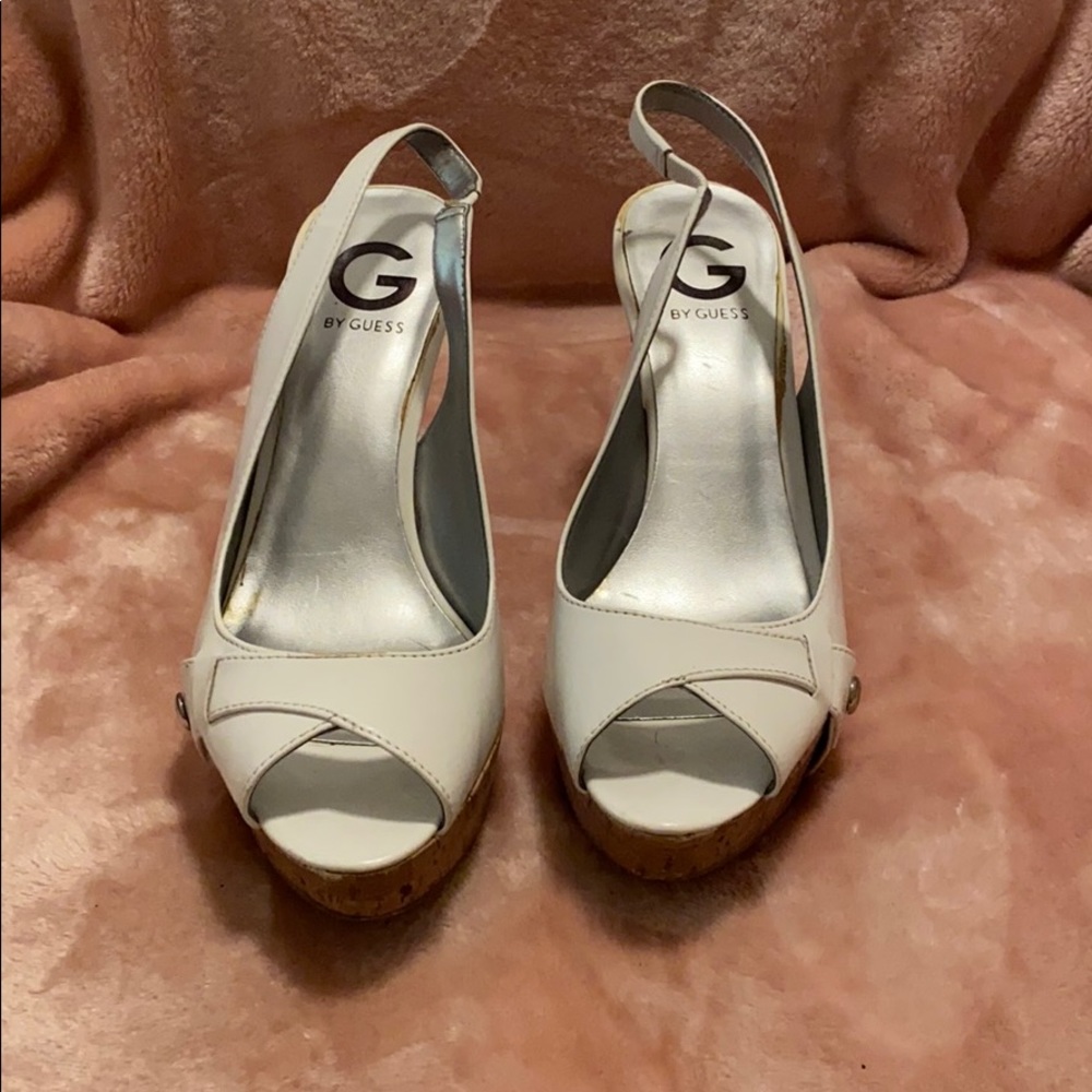 Guess white patten leather women’s sandals